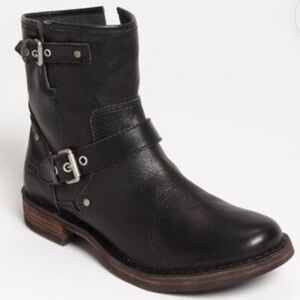 UGG Fabrizia moto boots